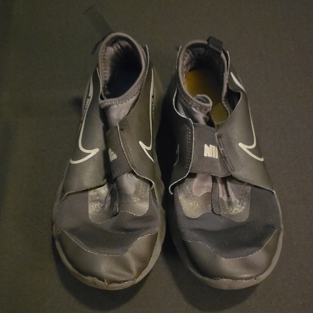 Nike Flex Runner 2 Sneakers